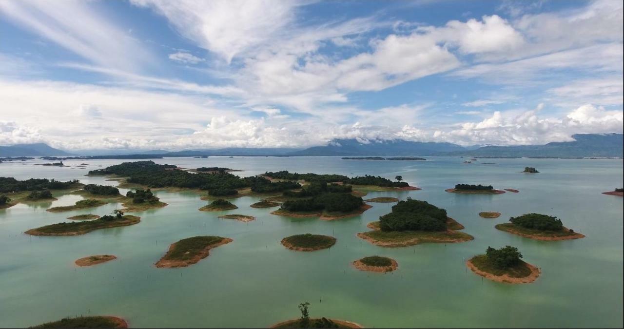 Dansavanh Namngum Resort Ban Keun Zewnętrze zdjęcie